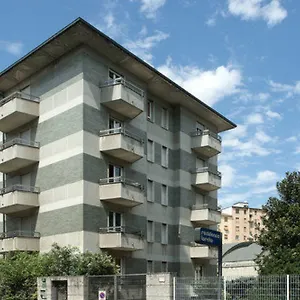 Loreto 3*, Milano Italia